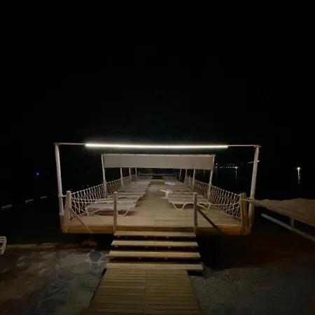 Ξενοδοχείο Omar & 3*