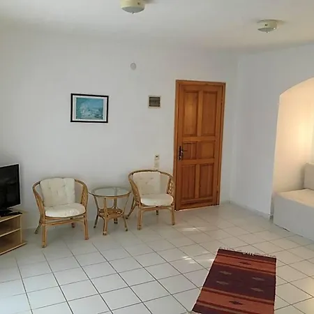 Hotel Omar & Torba