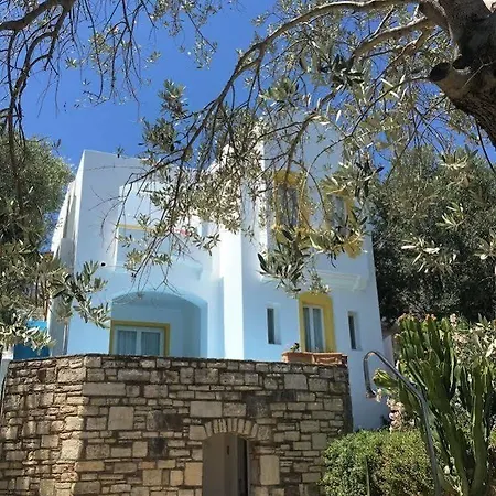 Omar & Hotel Torba