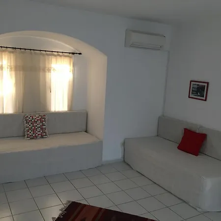 Omar & Ξενοδοχείο 3*